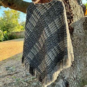 Vtg.Irish Studio Donegal heavy pure wool black+gray tweed poncho.Handmade.OS